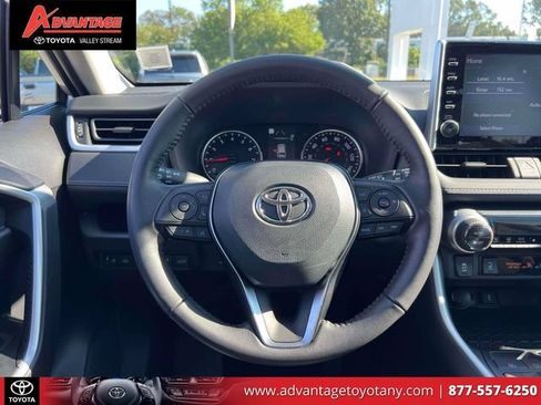 Used 2022 Toyota RAV4 XLE w/ Convenience Package AWD/4WD image 19