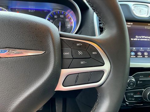 Used 2023 Chrysler 300 Touring L AWD/4WD image 24