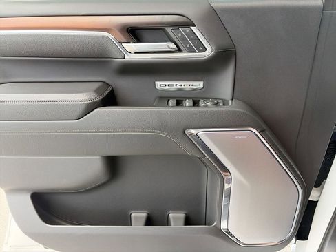 Used 2024 GMC Sierra 1500 Denali w/ Denali Reserve Package image 29