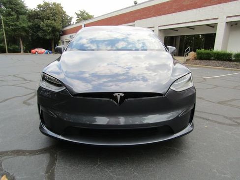 Used 2022 Tesla Model X Plaid image 9