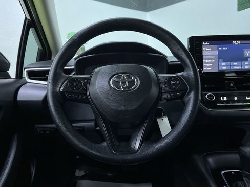 Used 2022 Toyota Corolla LE image 20