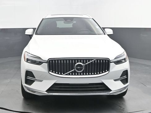 Certified 2023 Volvo XC60 B5 Plus w/ Climate Package FWD image 10