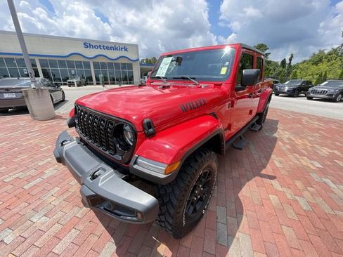 Used 2024 Jeep Gladiator Sport AWD/4WD image 26