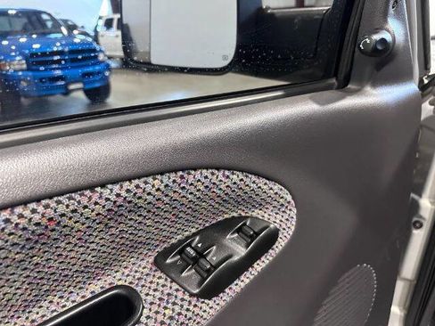 Used 2001 Dodge Ram 2500 Truck SLT image 16