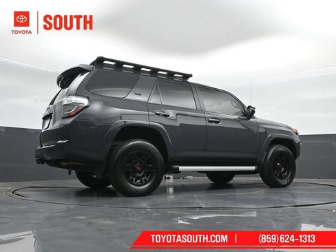 Used 2024 Toyota 4Runner SR5 Premium w/ Moonroof Package AWD/4WD image 40