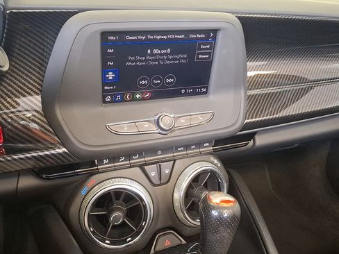 Used 2024 Chevrolet Camaro LT RWD image 17