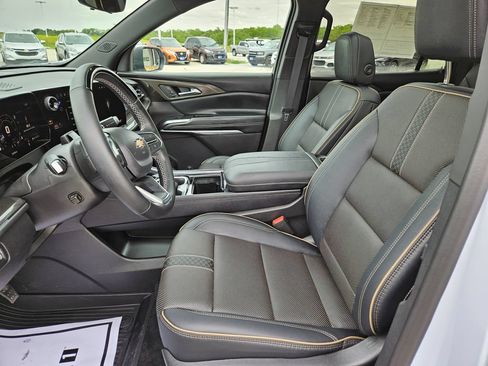 Used 2026 Chevrolet Traverse High Country w/ LPO, Floor Liner Package AWD/4WD image 23