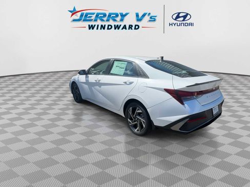 New 2025 Hyundai Elantra Sport image 6