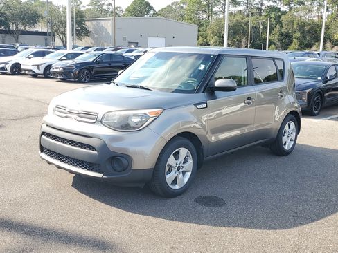 Used 2019 Kia Soul image 3