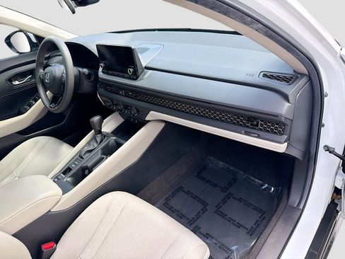 Certified 2024 Honda Accord LX image 31