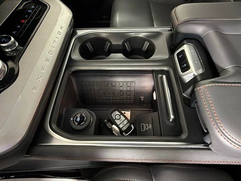 Used 2025 Ford Expedition Max Active image 24