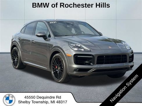 Used 2021 Porsche Cayenne GTS w/ Premium Package AWD/4WD image 1
