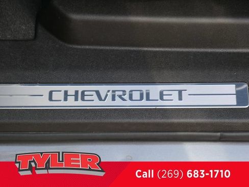 Used 2021 Chevrolet Suburban Z71 AWD/4WD image 48