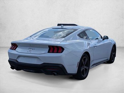 Used 2024 Ford Mustang Coupe RWD image 5