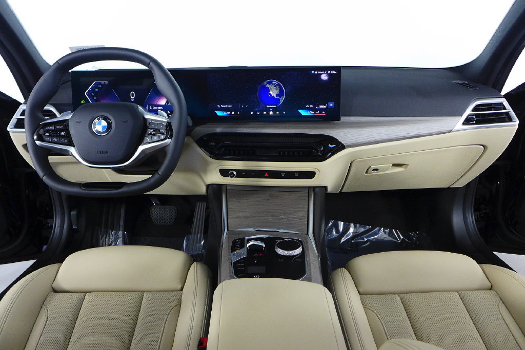Used 2026 BMW 330i Sedan w/ Convenience Package RWD image 25