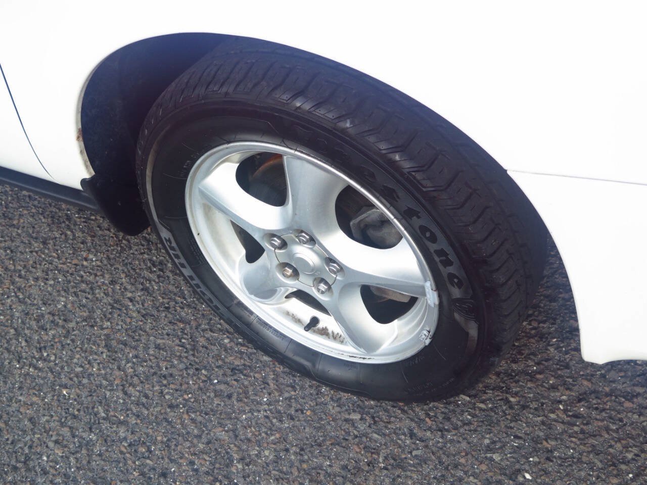 Used 2003 Ford Taurus SES FWD image 26