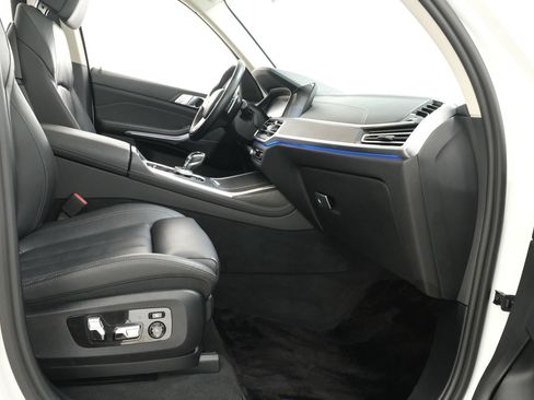 Used 2022 BMW X7 xDrive40i w/ Premium Package AWD/4WD image 43