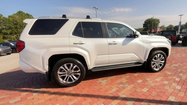 Used 2025 Toyota 4Runner Limited AWD/4WD image 2