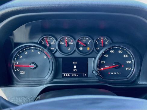Used 2024 Chevrolet Silverado 2500 Custom w/ Custom Value Package RWD image 12