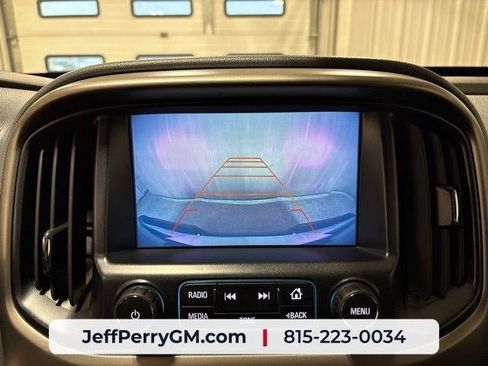 Used 2017 Chevrolet Colorado Z71 AWD/4WD image 20