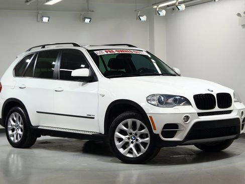Used 2013 BMW X5 xDrive35i image 2