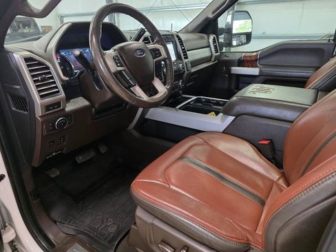 Used 2019 Ford F250 King Ranch w/ King Ranch Ultimate Package AWD/4WD image 12