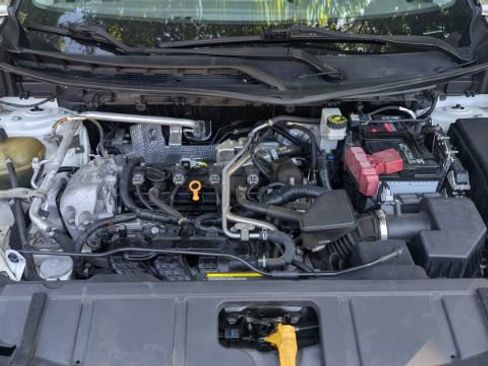 Used 2021 Nissan Rogue SV AWD/4WD image 37