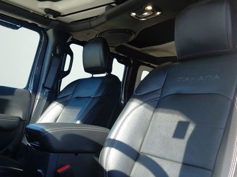 Used 2021 Jeep Wrangler Unlimited Sahara w/ Cold Weather Group image 9