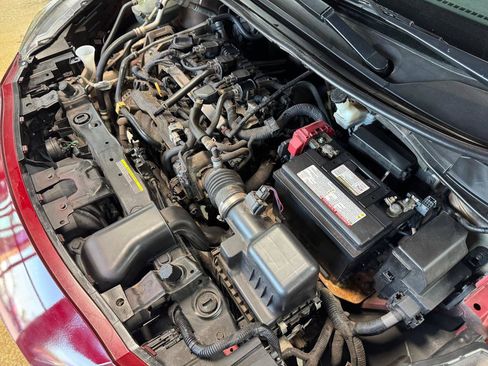 Used 2020 Nissan Versa SR FWD image 35