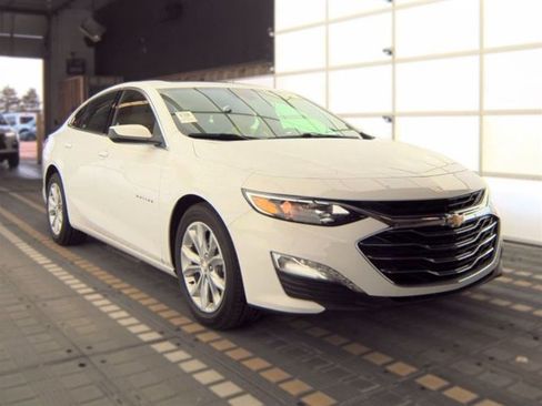 Used 2024 Chevrolet Malibu LT FWD image 4
