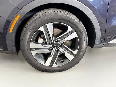 Certified 2024 Kia Sorento EX AWD/4WD image 31