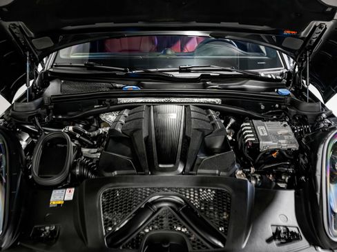 Used 2021 Porsche Macan GTS image 47