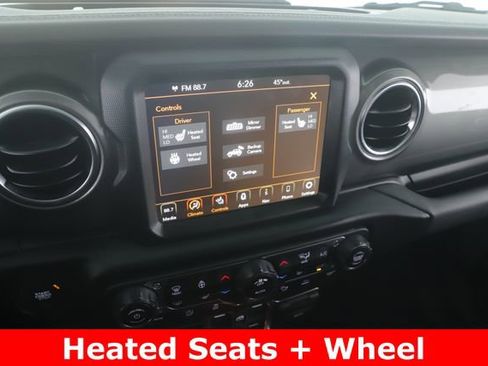 Used 2022 Jeep Wrangler Unlimited Sahara w/ Cold Weather Group AWD/4WD image 4