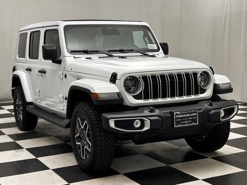 New 2026 Jeep Wrangler Unlimited Sahara AWD/4WD image 2