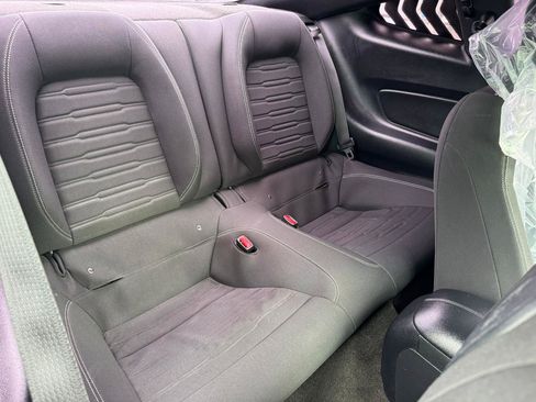 Used 2016 Ford Mustang Coupe RWD image 17