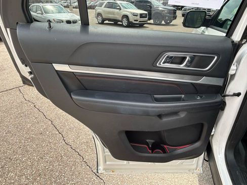 Used 2017 Ford Explorer Sport AWD/4WD image 14