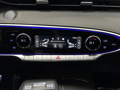 Used 2025 Genesis GV70 3.5T Sport w/ Sport Prestige Package image 20