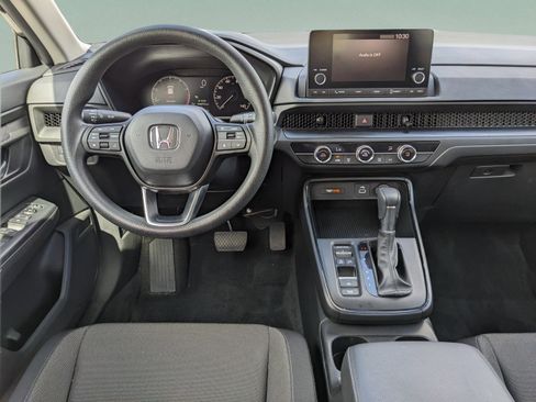 Used 2023 Honda CR-V LX image 18