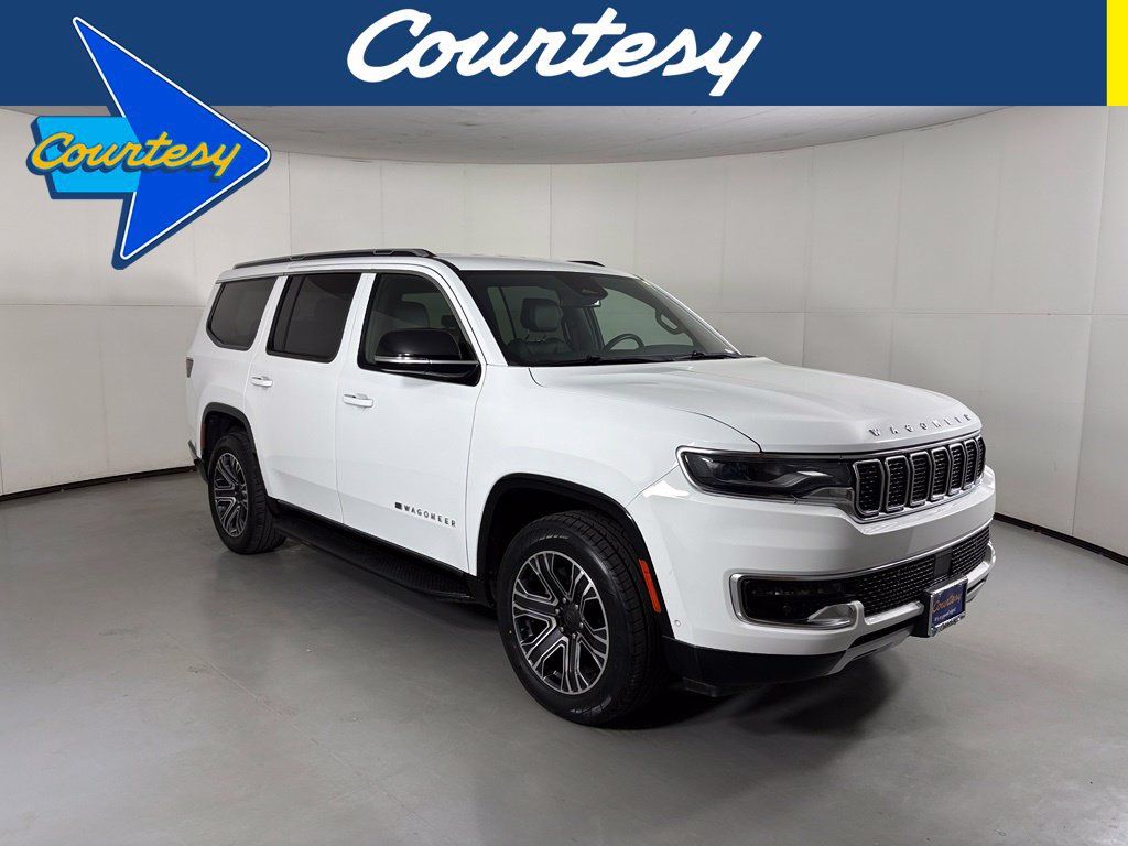 Used 2024 Jeep Wagoneer Series II w/ Flexible Seating Group RWD image 1