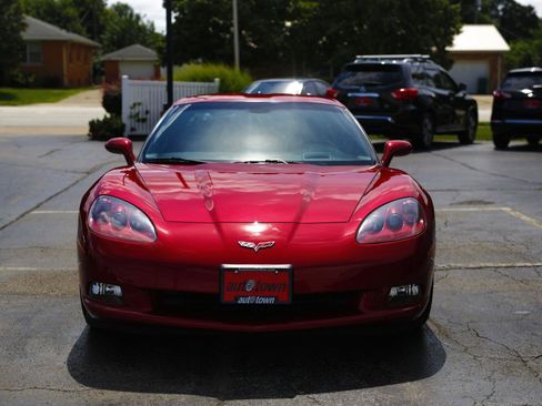 Used 2005 Chevrolet Corvette Coupe w/ Preferred Equipment Group RWD image 2