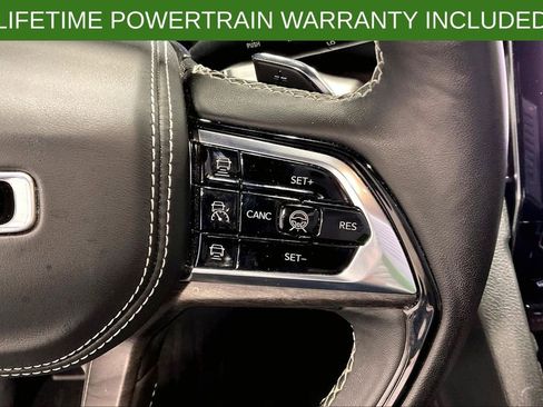 Used 2022 Jeep Grand Cherokee Overland w/ Adv Protech Group III image 25