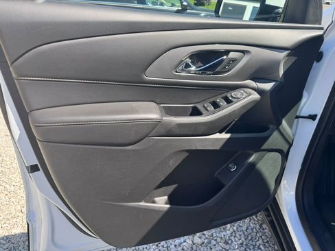 Used 2019 Chevrolet Traverse LT image 10