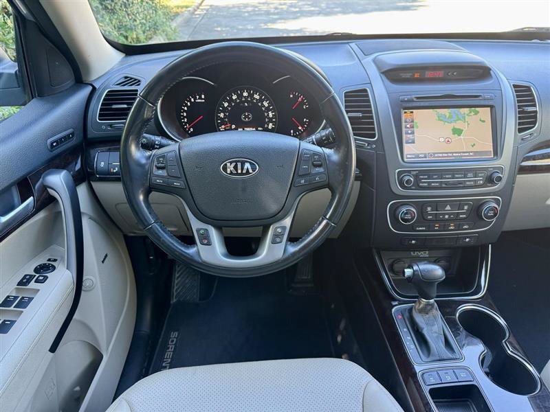 Used 2015 Kia Sorento EX w/ EX V6 Touring Package AWD/4WD image 14