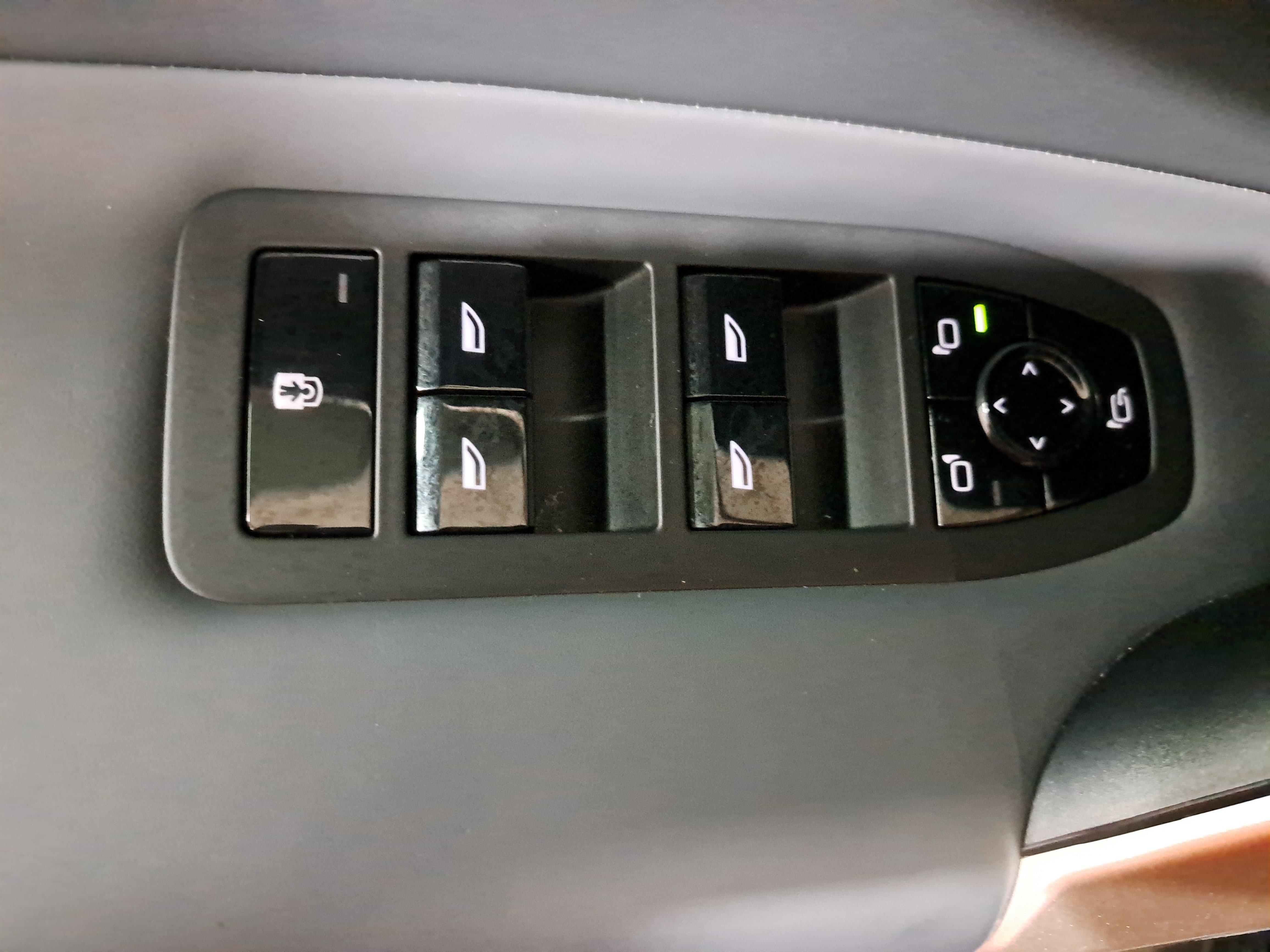Certified 2023 BMW iX M60 AWD/4WD image 30