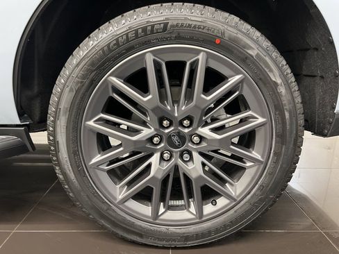 New 2026 Ford Expedition Platinum w/ Stealth Appearance Package image 7