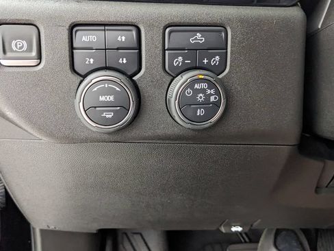 Used 2024 Chevrolet Silverado 1500 RST w/ Z71 Off-Road Package AWD/4WD image 21