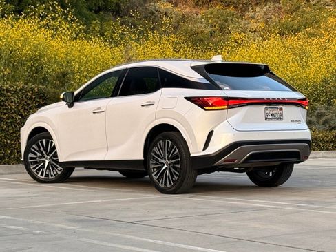 Certified 2023 Lexus RX 350 Premium Plus w/ Accessory Package (Z1) image 3