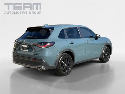 Used 2023 Honda HR-V Sport image 7