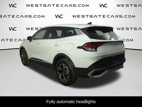Used 2024 Kia Sportage LX image 5