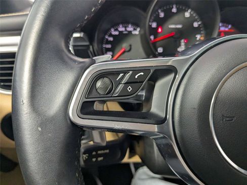 Used 2017 Porsche Macan AWD/4WD image 20